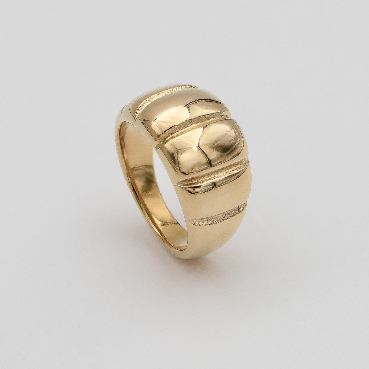 Alessia Chunky Ribbed Ring