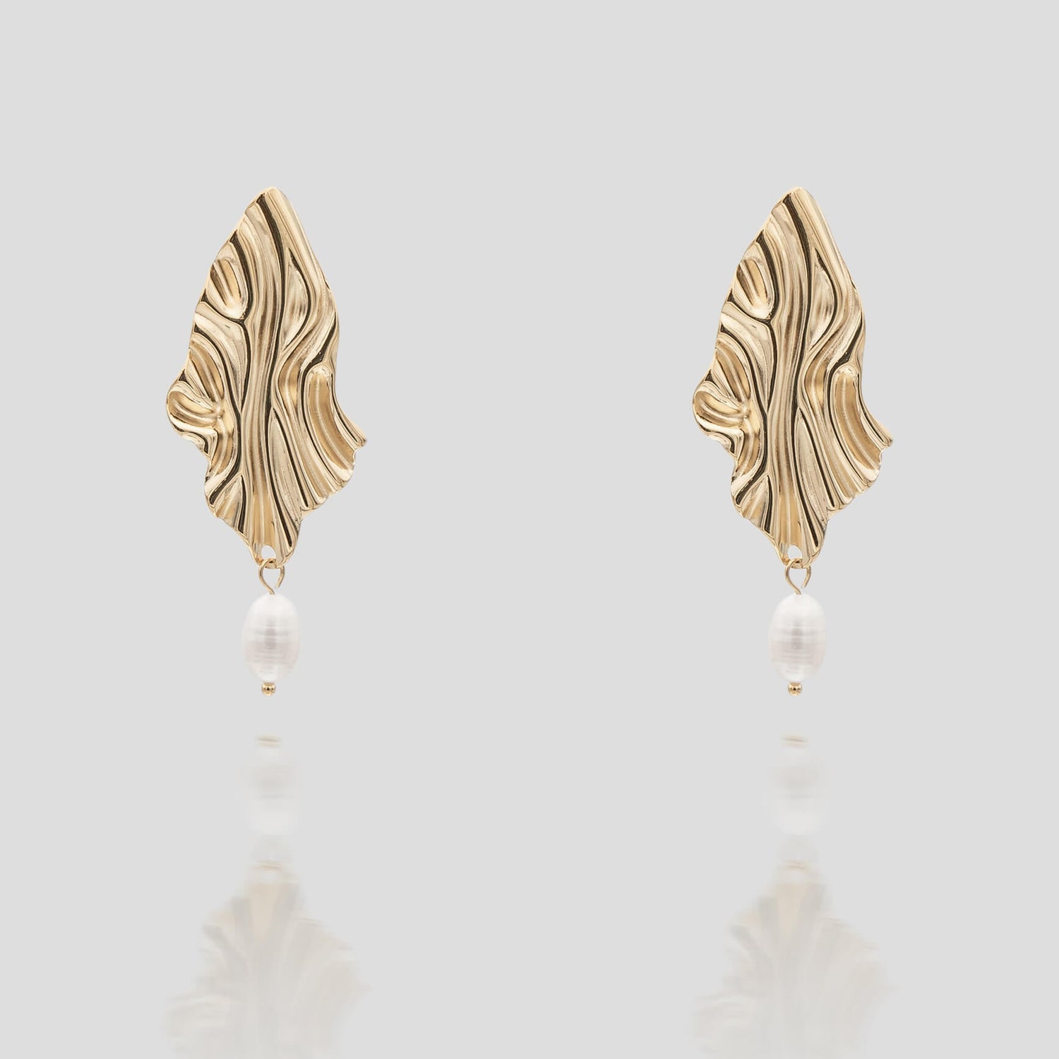 Inaya Textured Pearl Earrings
